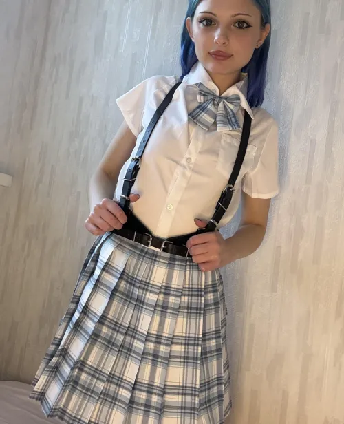 Thumbnail _blue_river_ Showcases the Most Beautiful Plaid Skirt