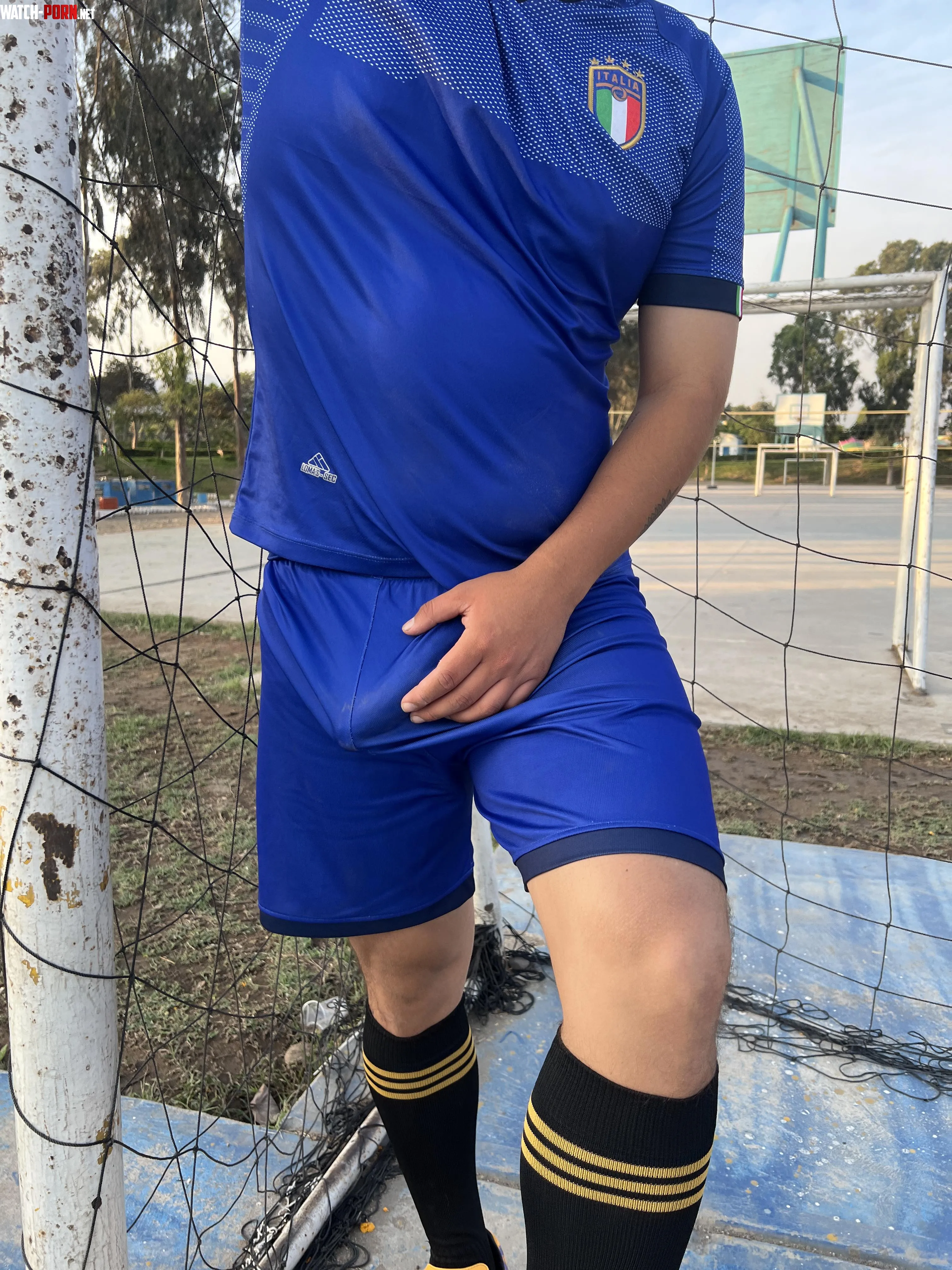 You cant imagine how hard my bulge gets after playing soccer haha Come and take advantage of this by joanmanly