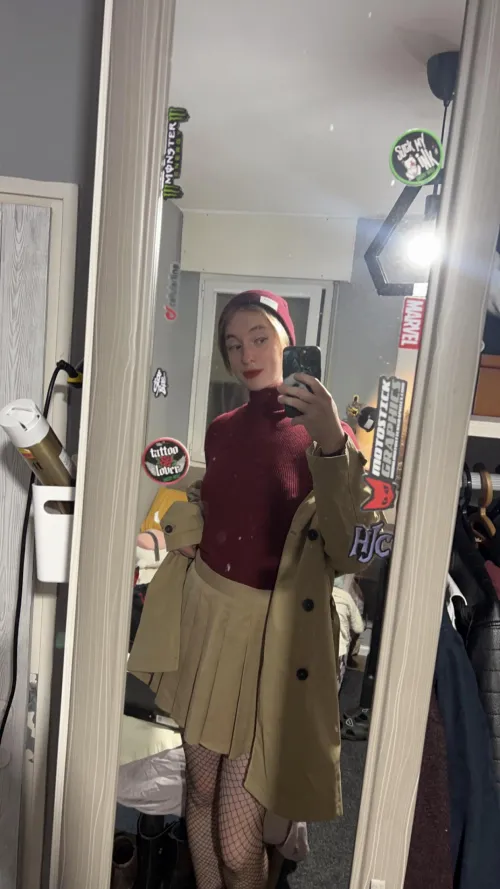 Thumbnail A Friendly Greeting - Alice_619 | femboy Fashion