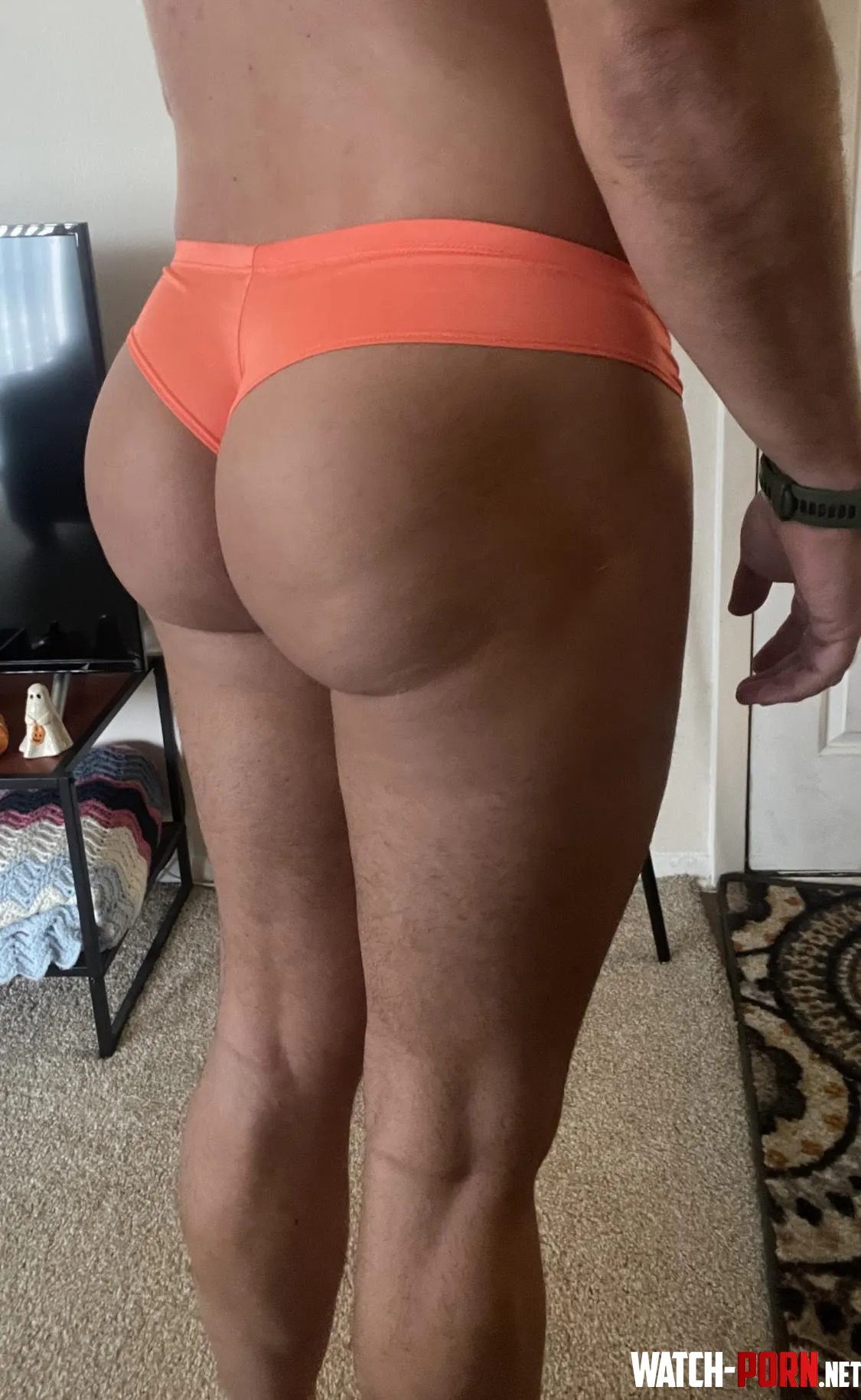 My ass looks good in orange  by englishcoffeetree