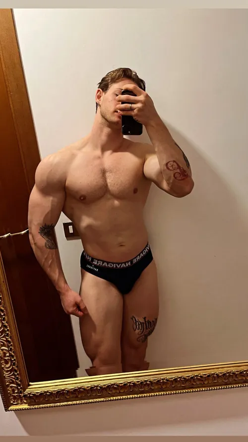 Thumbnail 24 and Muscular: Seeking Physique Advice - broslikeus