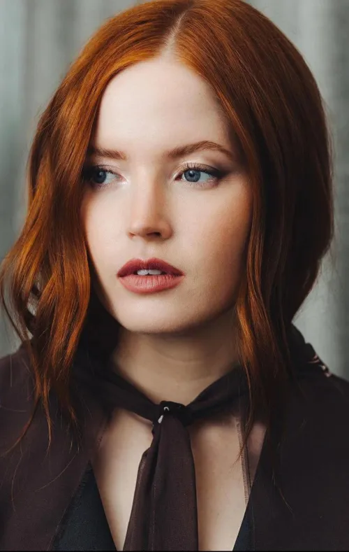 Thumbnail Admiring Redhead Beauty - Starlord587 | RedheadedGoddesses Category