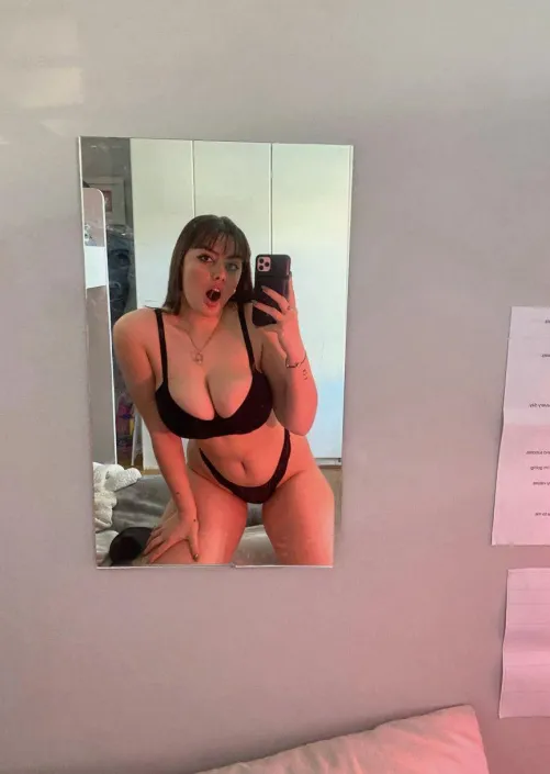 Thumbnail GleamKatelyn's MirrorSelfie Fantasy: Orgasmic Adventures