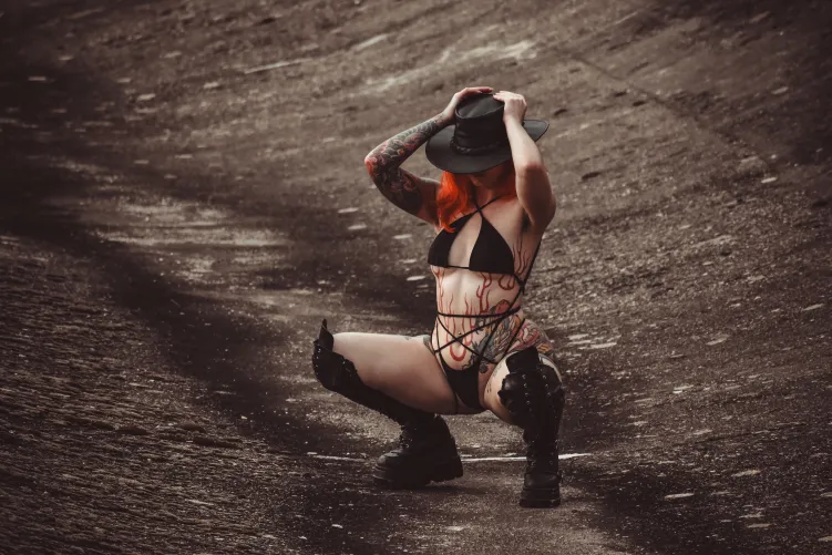 Thumbnail Post Apocalyptic Adventures with Scarlett_Browne | PunkGirls Fun