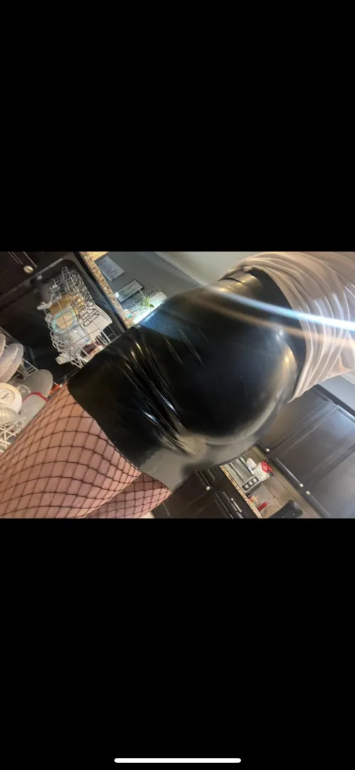 Thumbnail Boujee_bolton Invites You to Check Him Out on boysgonewild