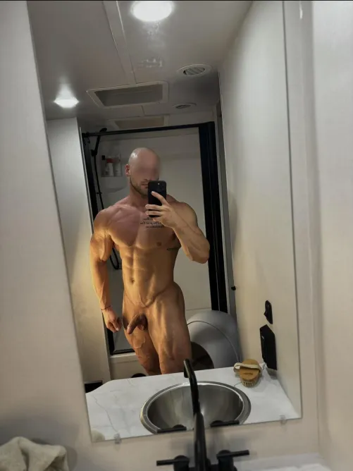 Thumbnail RhettRileyxxx's Bulk Season Begins - AlphaMalePorn