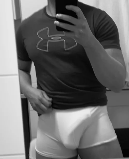 Thumbnail Embracing Cozy Winter Days with alexshadez's Bulge Story