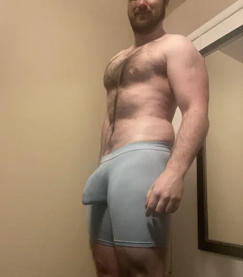 Thumbnail Breaking Out: Insights from lonelyandbored1 in the Bulges Category