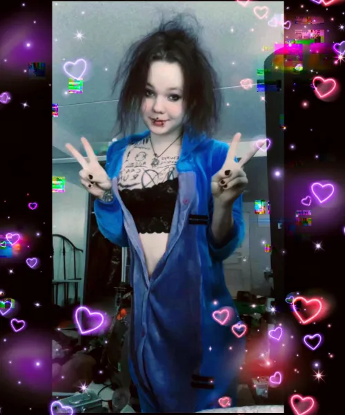 Thumbnail Embracing Positivity: KuNmituss Reflects on Life's Joys as a Femboy