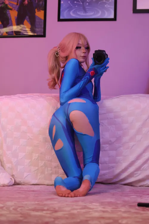 Thumbnail Samus Metroid Cosplay Showcase by lolaluvgood | AdorableMadam55