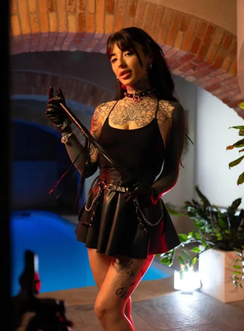 Thumbnail SadeChu28 Declares 'Latex is My Life' in the ShinyPorn Landscape