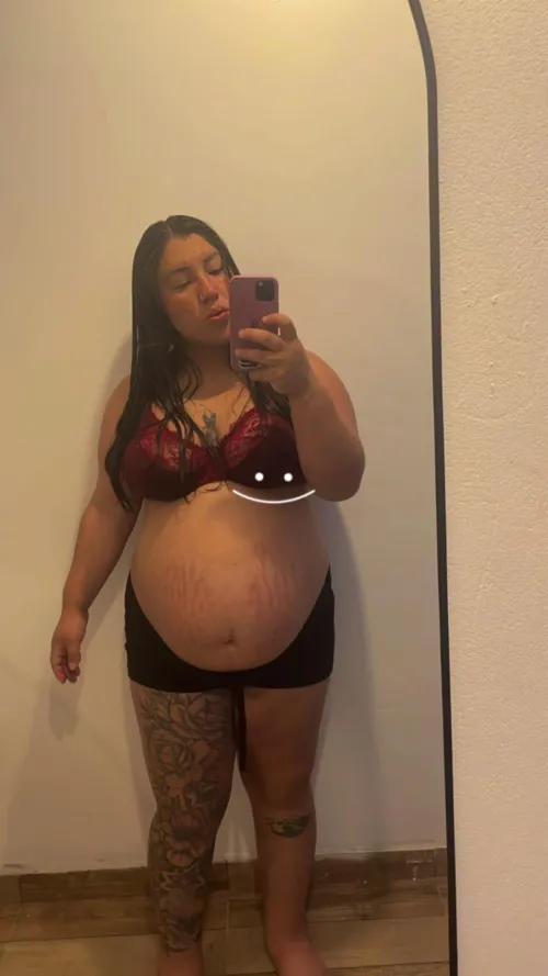 Thumbnail Kenia_brown27 at 39 Weeks: Energy and Sexiness Overflow in Pregnant Porn