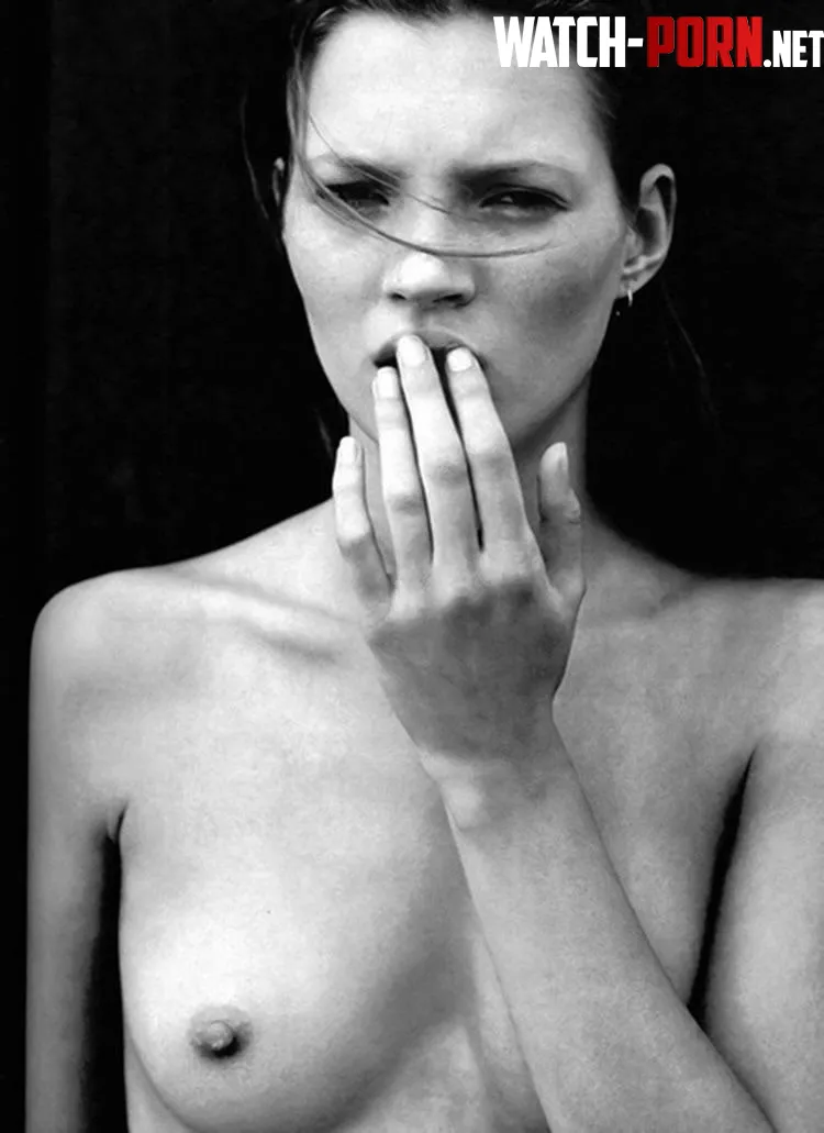 Kate Moss 1993 by GarbegeMan