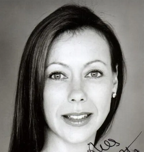 Thumbnail Jenny Agutter: PrettyGirls Feature by HWKD65