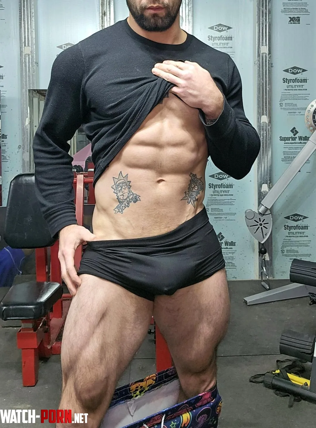 Anyone into thighs and abs by Ronnie-Pump