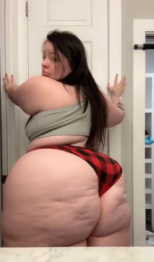 Thumbnail Explore Your Desires: Type of Ass in Demand by Snowangelcake in Ssbbw