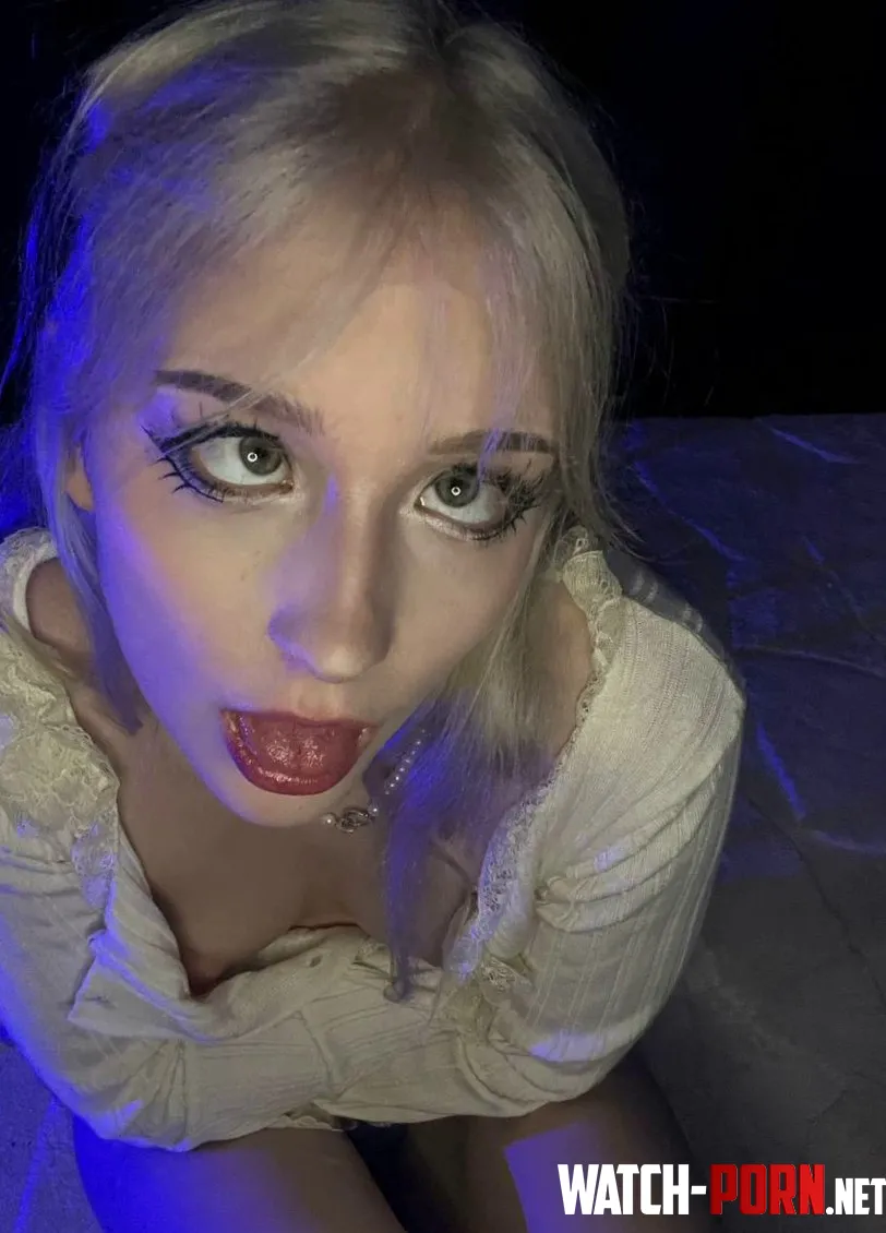 How do you like my Ahegao face by Busty_Eloise