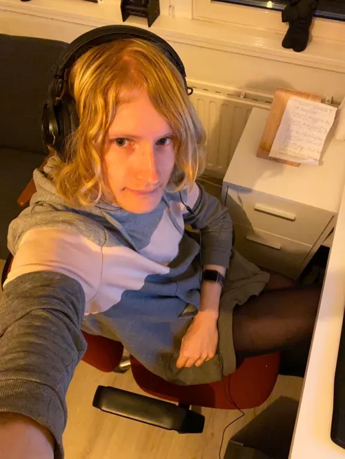 Thumbnail Join Betterkn0w for a Gaming Adventure in the World of Femboy