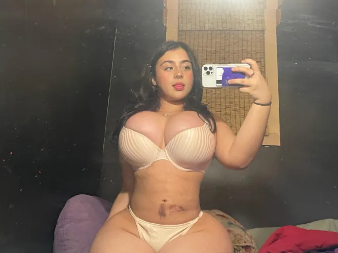 Thumbnail Guess and Explore: sofiasummers' Cup Size in Mexicana