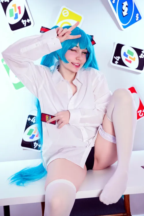 Thumbnail MurrningGlow Shines in Uno Miku Cosplay | cosplaygirls Impression