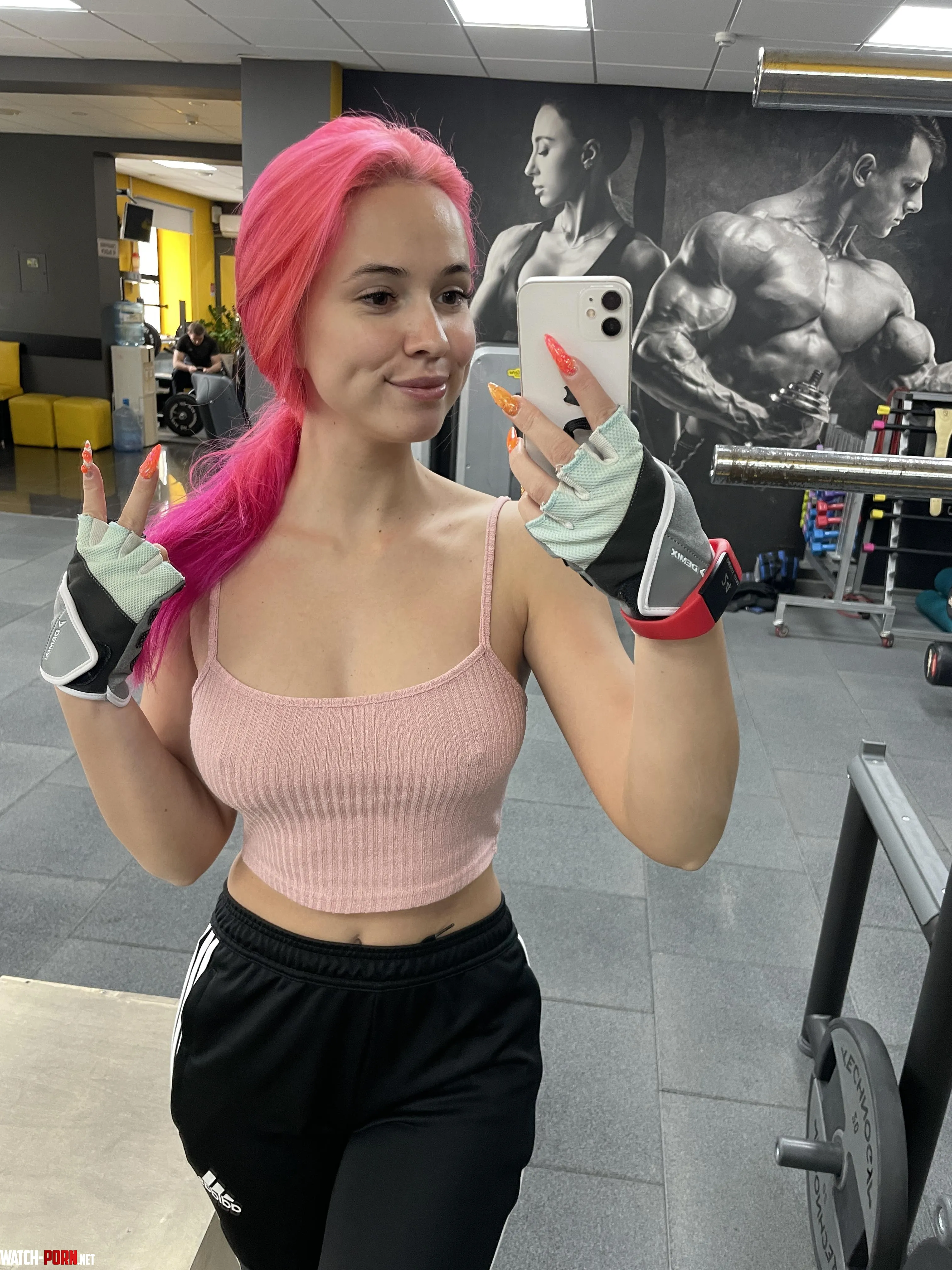 Im so glad to make people happier in gym by CharmingMistress