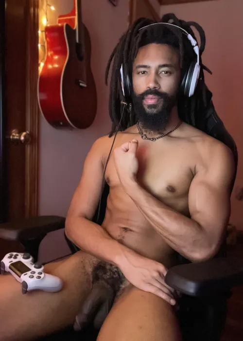 Thumbnail Servicing Me While Gaming: Pleasure with FukMalachi