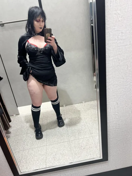 Thumbnail Indulge in Dpnbitch's Gothicc Thighs | ThickThighs