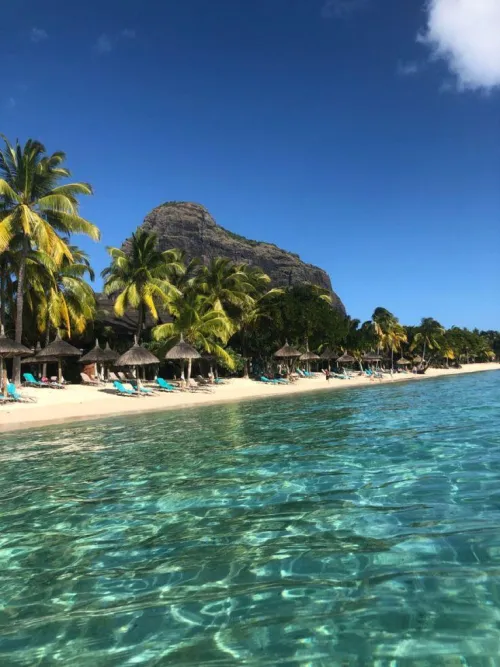 Thumbnail Beach: The Underrated Beauty of Mauritius - colapepsikinnie