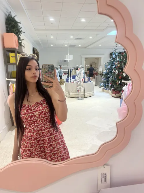 Thumbnail Unleashing Princess Energy with BABYDEY in MirrorSelfie Category