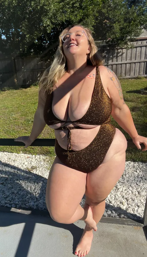 Thumbnail Lovingadventures Celebrates Swimsuit Season Always with BBW