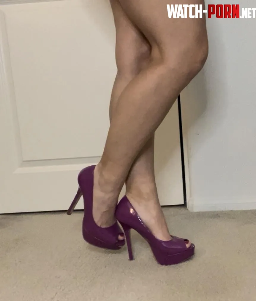 Love my legs in heels  by mistressaria94