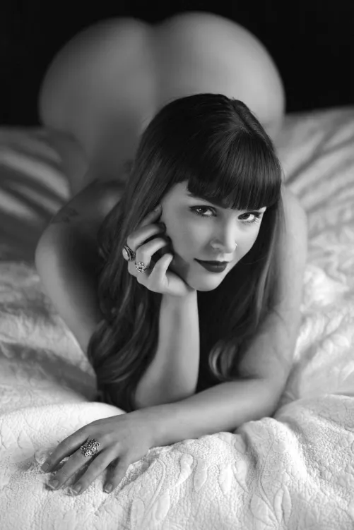 Thumbnail Effortless Elegance: jasonguyphotography's ClassySexy Vibes