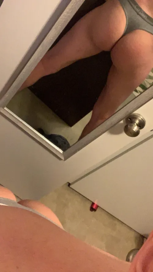 Thumbnail Thong Love Confession: Dive into sexybootyfemsisy's Admiration