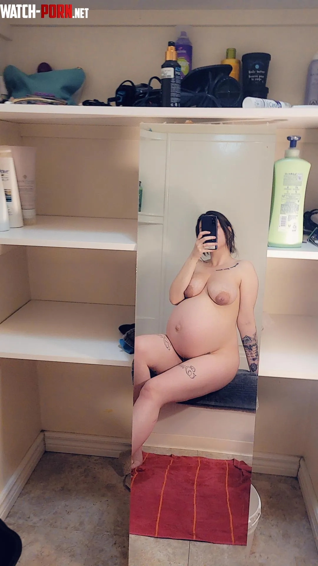 Do you like my pregnant body  by Stormyydayzz333