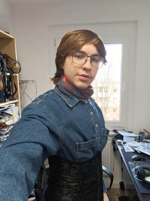 Thumbnail Redifining Masculinity: The Corset and Posture Narrative in Femboy Culture