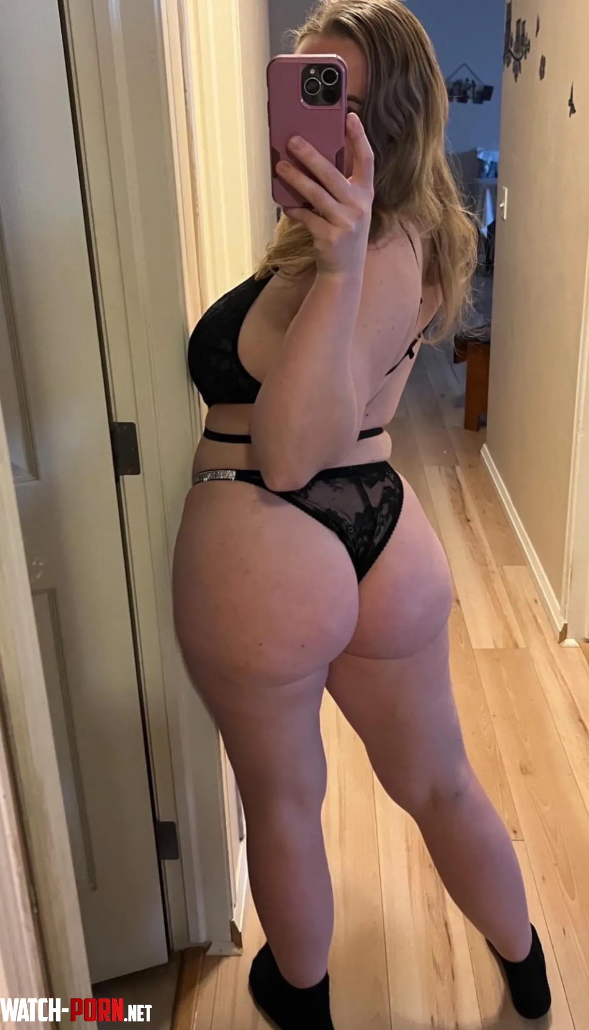 Too thick or just right by Canadianbarbie69