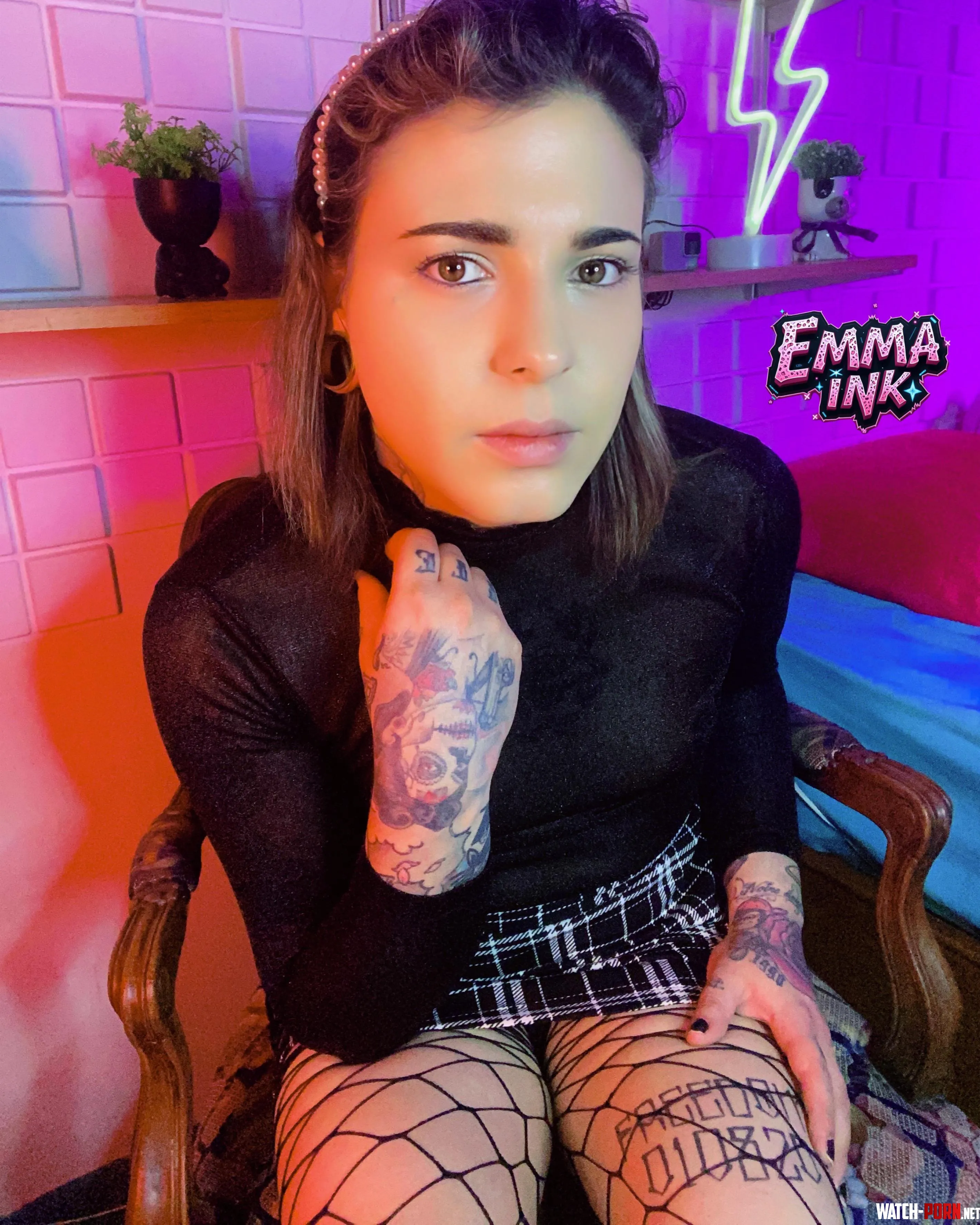 Hi love  What do you think of my outfit in this pic Im obsessed with the fishnets the plaid skirt and this bright highcollar blouse  Dont you think the pearl tiara is the cutest finishing touch  by emmaink-trans