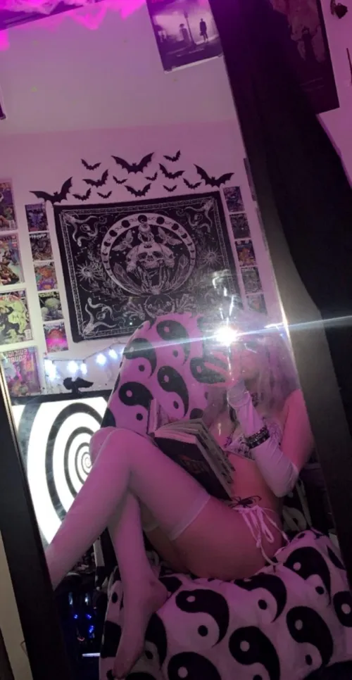 Thumbnail LivingDeadGothh's Kinky Question: Watching Porn Through My Mirror