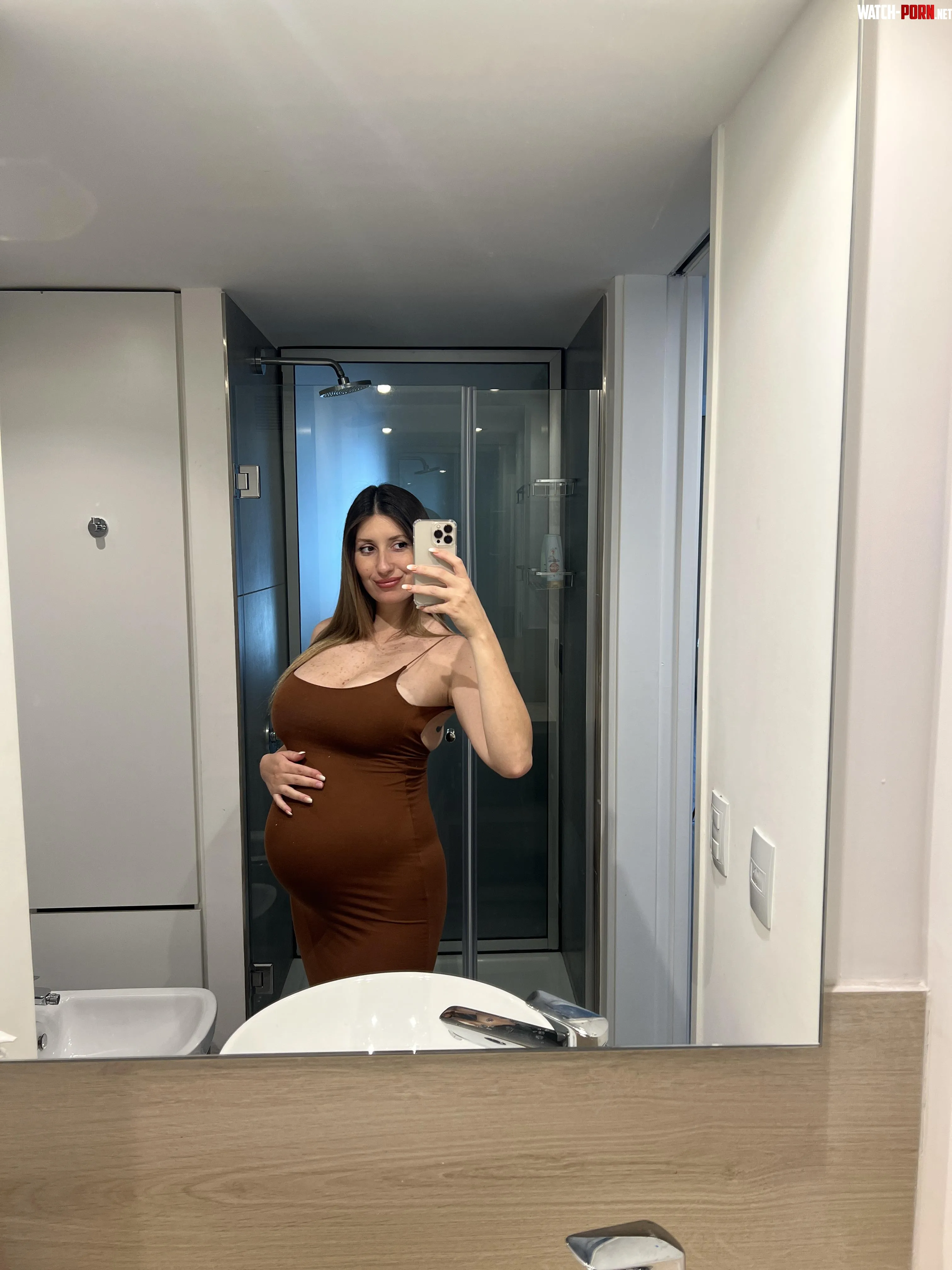 Even though Im pregnant I still love wearing tight dresses by itsjoannaxo