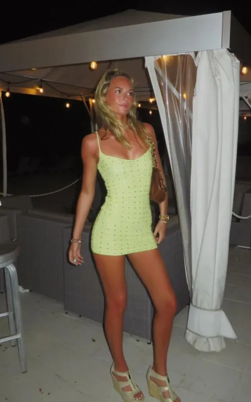 Thumbnail Beach Nights Fashion in Flattering Tight Dresses | Eating-Crayons