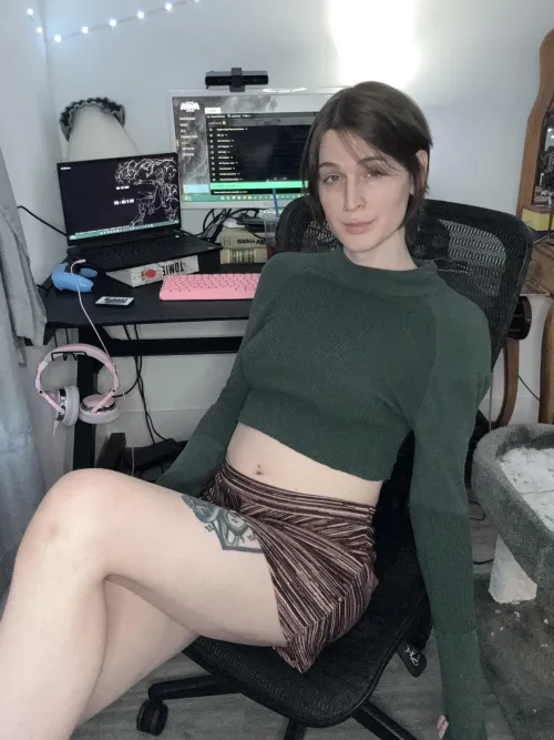 Thumbnail Earthy Gamer Look on a femboy: evavivi59's Style Statement