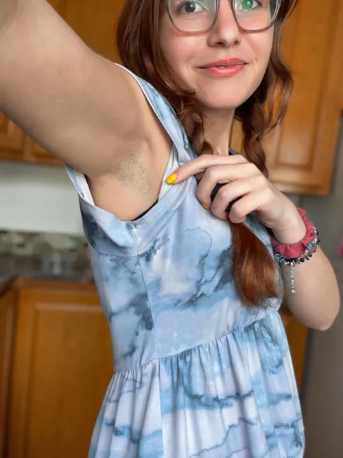 Thumbnail Exploring Stubble with lil-athena in Armpit Fetish