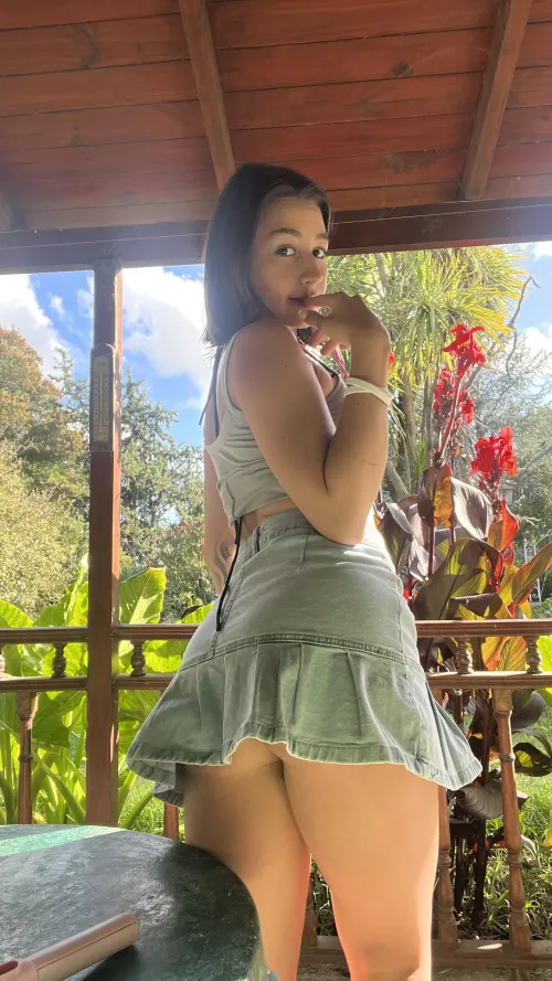 Thumbnail Beauty in Daylight: Ambitious_Mia's miniskirt Delights