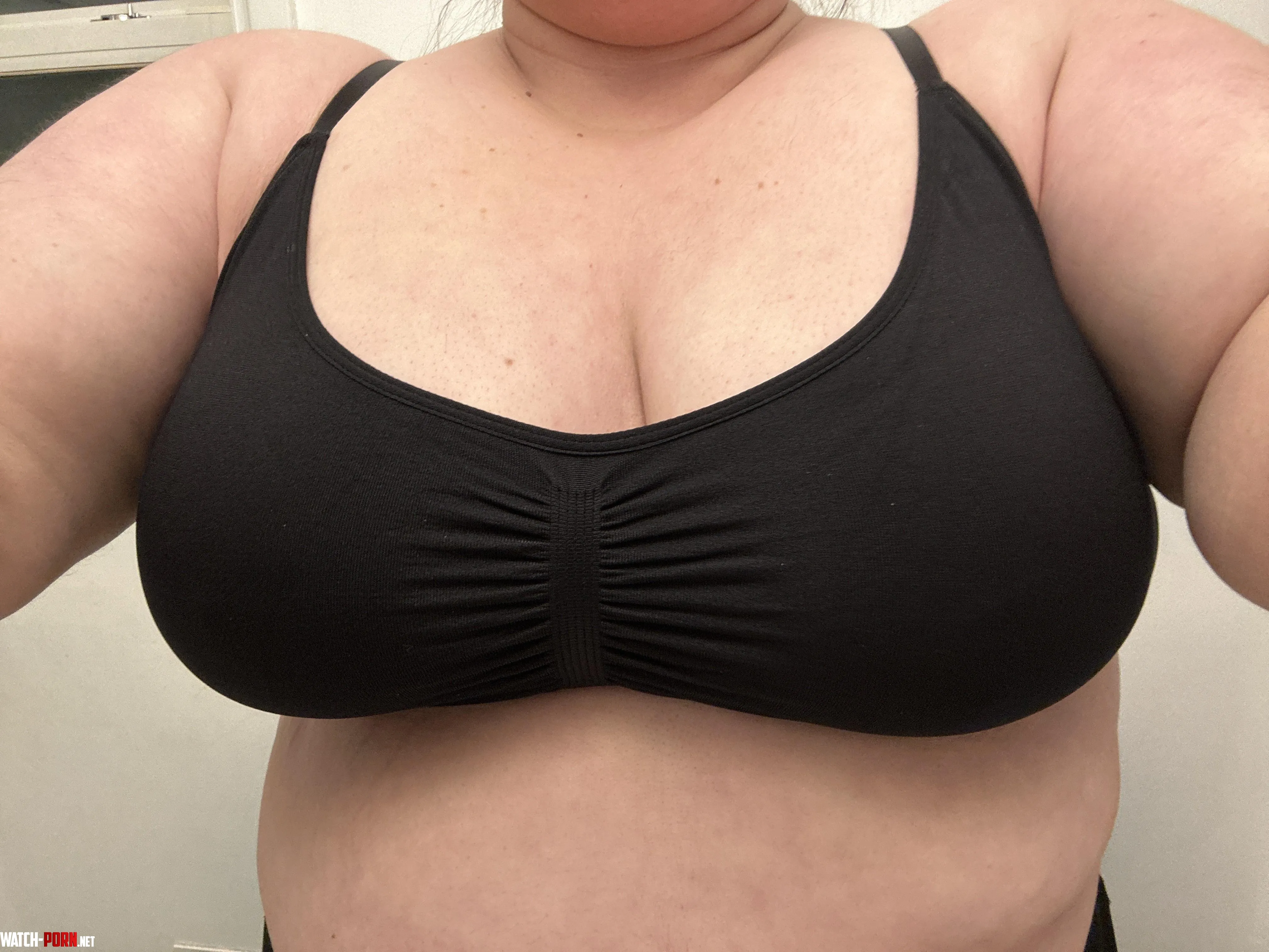 Loving how my new bra fits  by leXXXie08