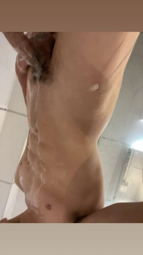 Thumbnail Delicious-french's Request: Need a Shower Buddy Now - gaycumsluts