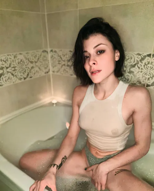 Thumbnail nightyxgirl's Tempting Offer: Who Wants to Wash My Tits?