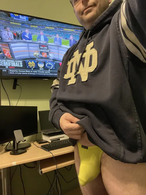 Thumbnail Let's Go Irish - Golden Gameday Vibes with Buster912