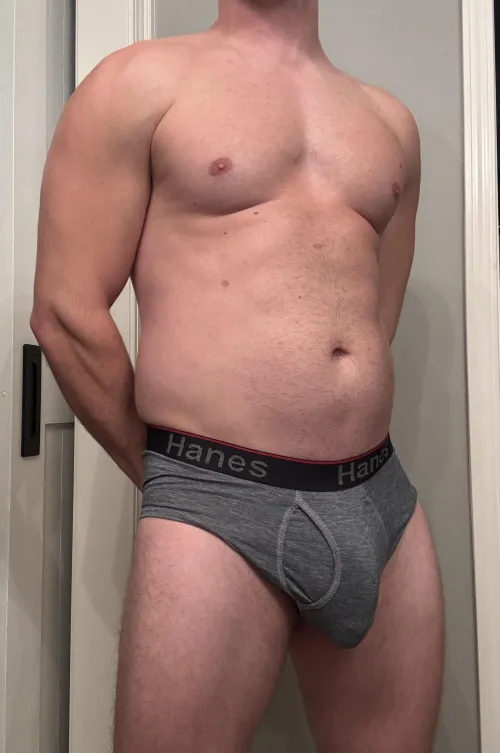 Thumbnail Masculine Display: 31 Straight Always Packing by Otherwise_Bug8373 in Bulges