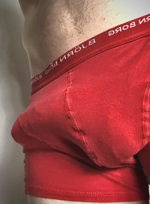 Thumbnail LosingTouch-: 34 Straight Welcomes the New Year with a Bulge