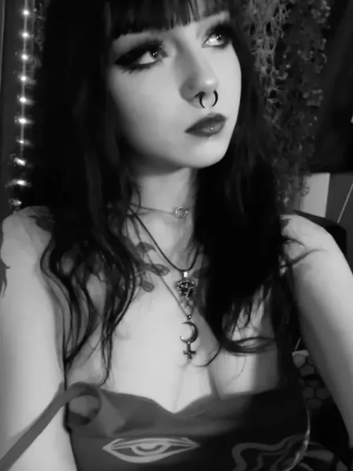 Thumbnail Reconnecting Through Cum Content in GothSluts by Sinfulthorns